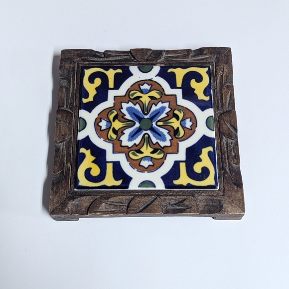 Vintage Mexican Framed Tile Tray - Picture 2 of 7